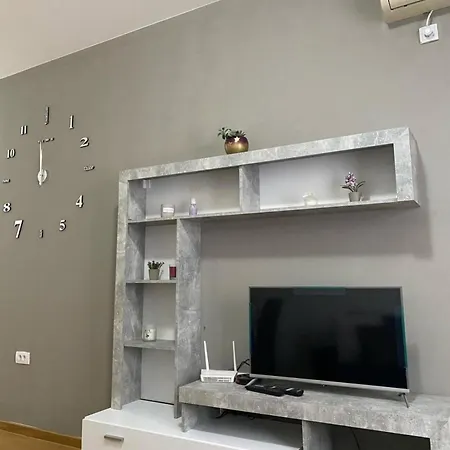 Apartman Falcon *